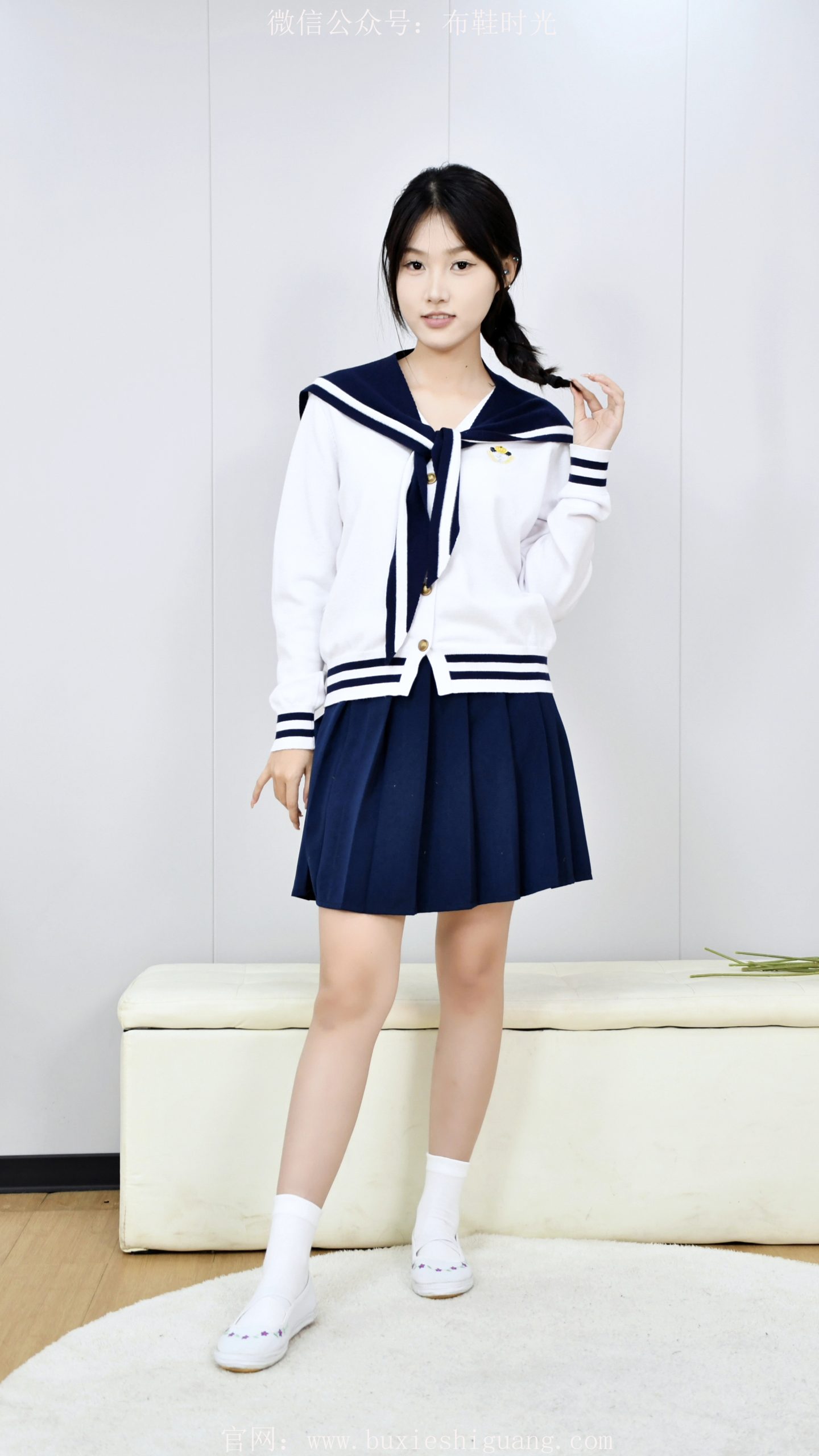 283/夏夏~【白帆蓝裙】蓝裙踏白毯，素鞋缀蕾丝。