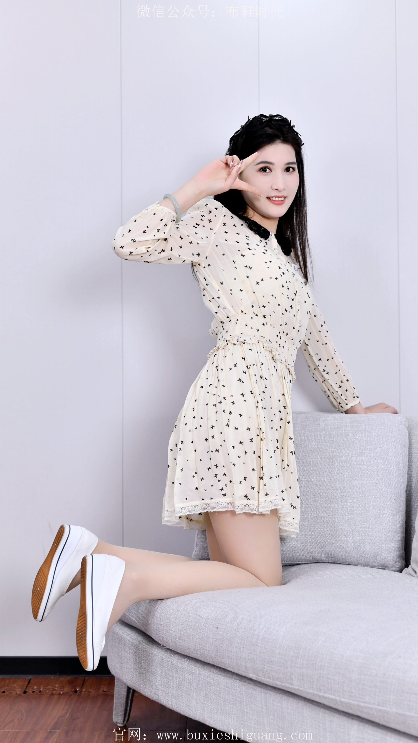 293/小艺~【星裙轻履】素裙星点伴柔袜，轻鞋踮步漾清欢。