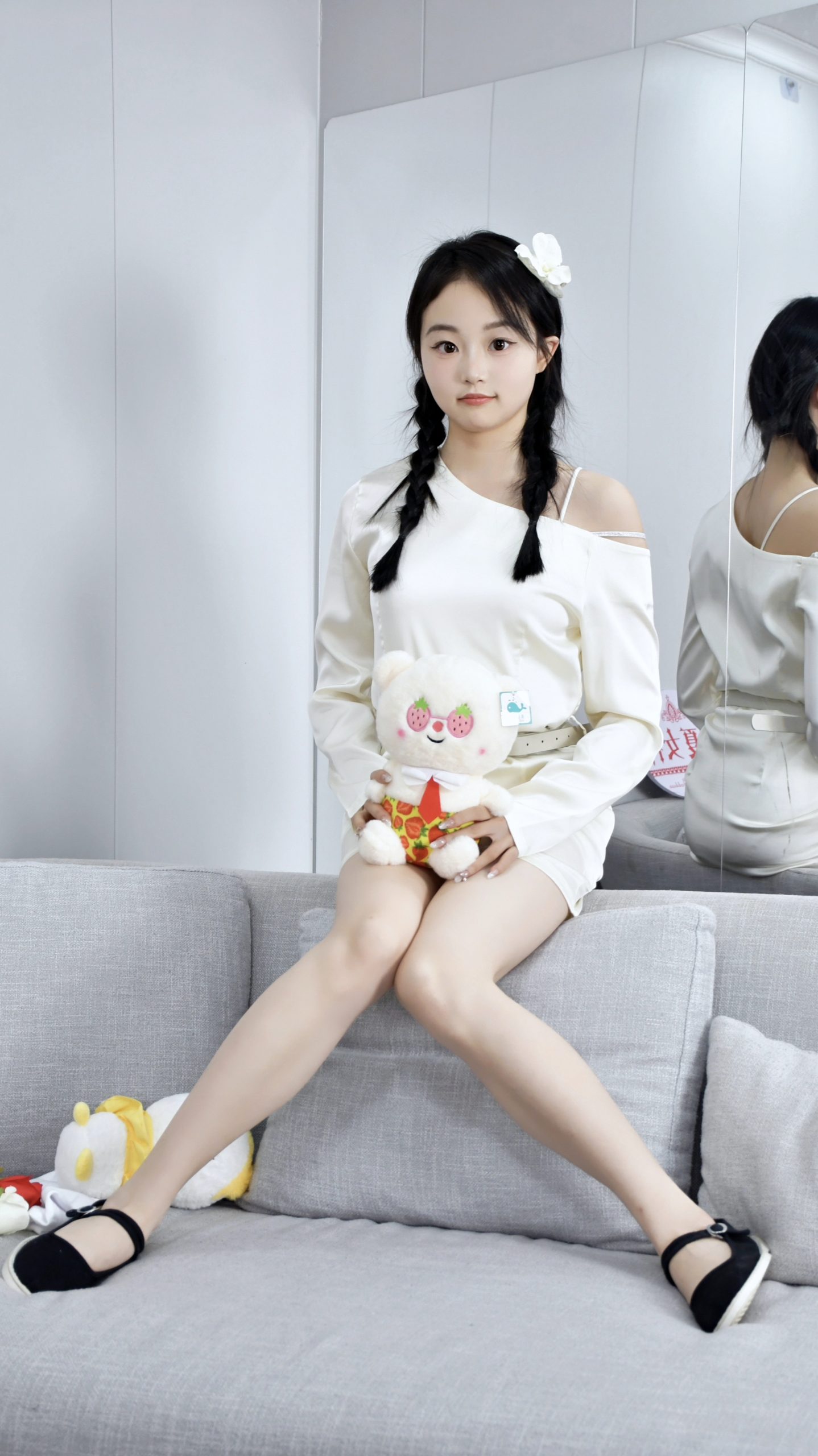 304双双~【白裙花影】白裙花辫轻，袜鞋映娇影。