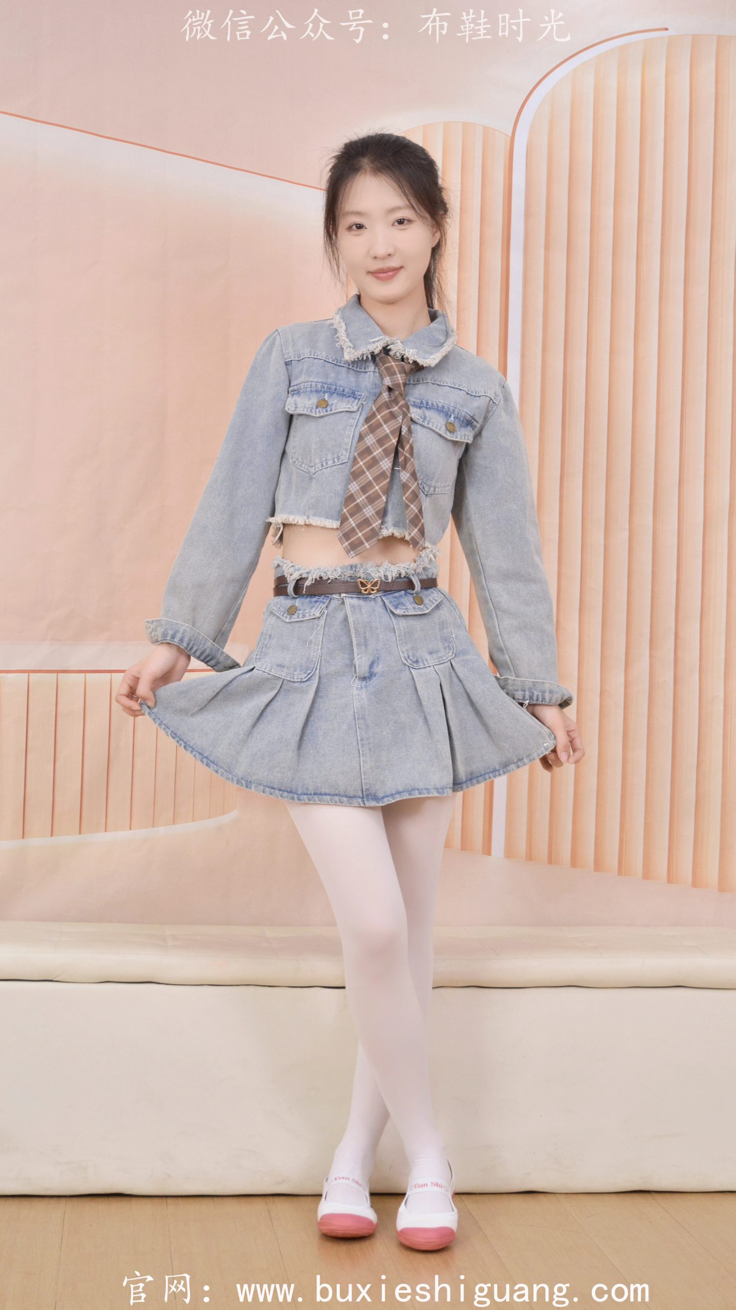 316/月月~【牛仔甜丝】牛仔裙装衬后白，彩鞋轻踏显元气。