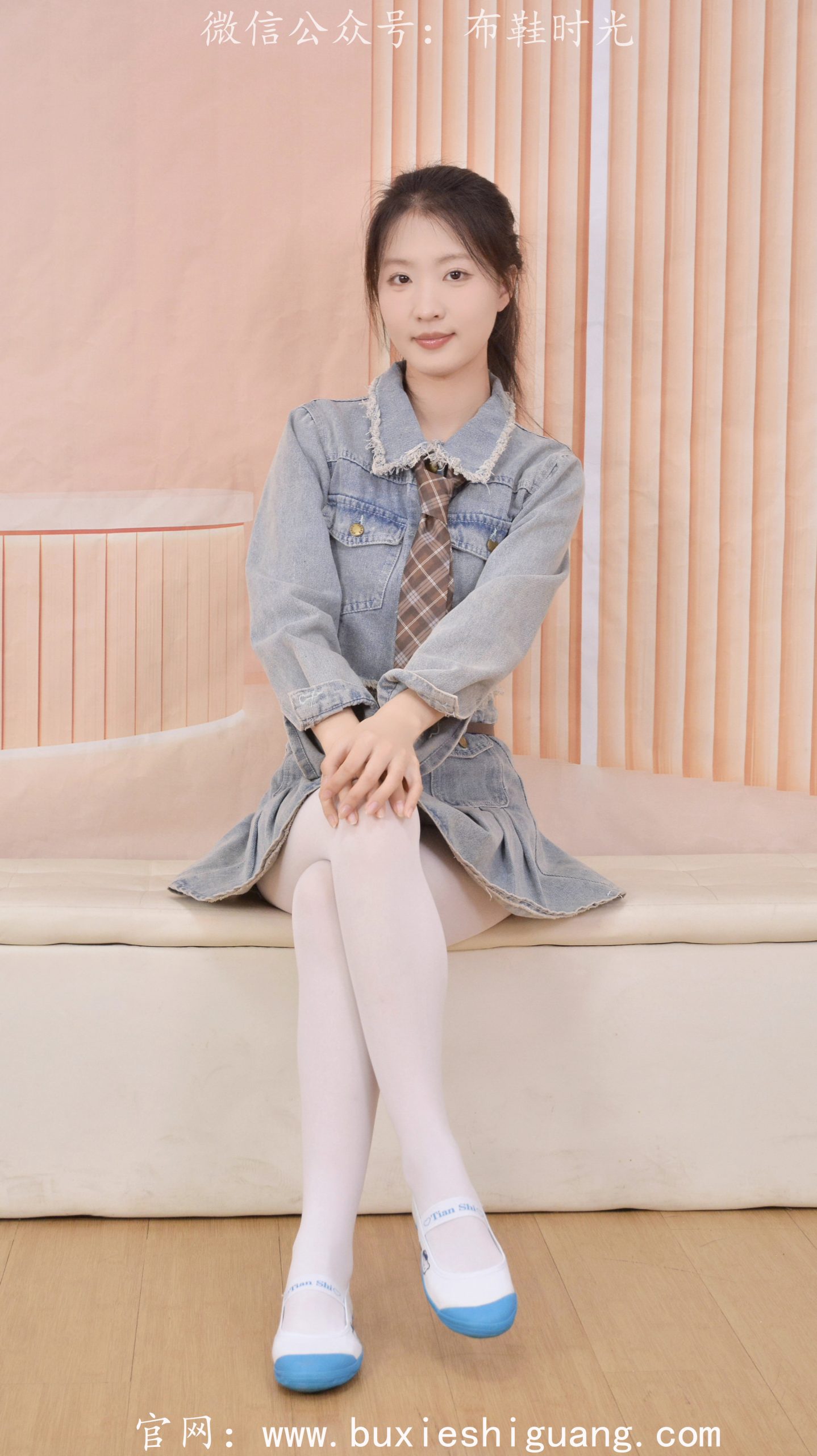 316/月月~【牛仔甜丝】牛仔裙装衬后白，彩鞋轻踏显元气。