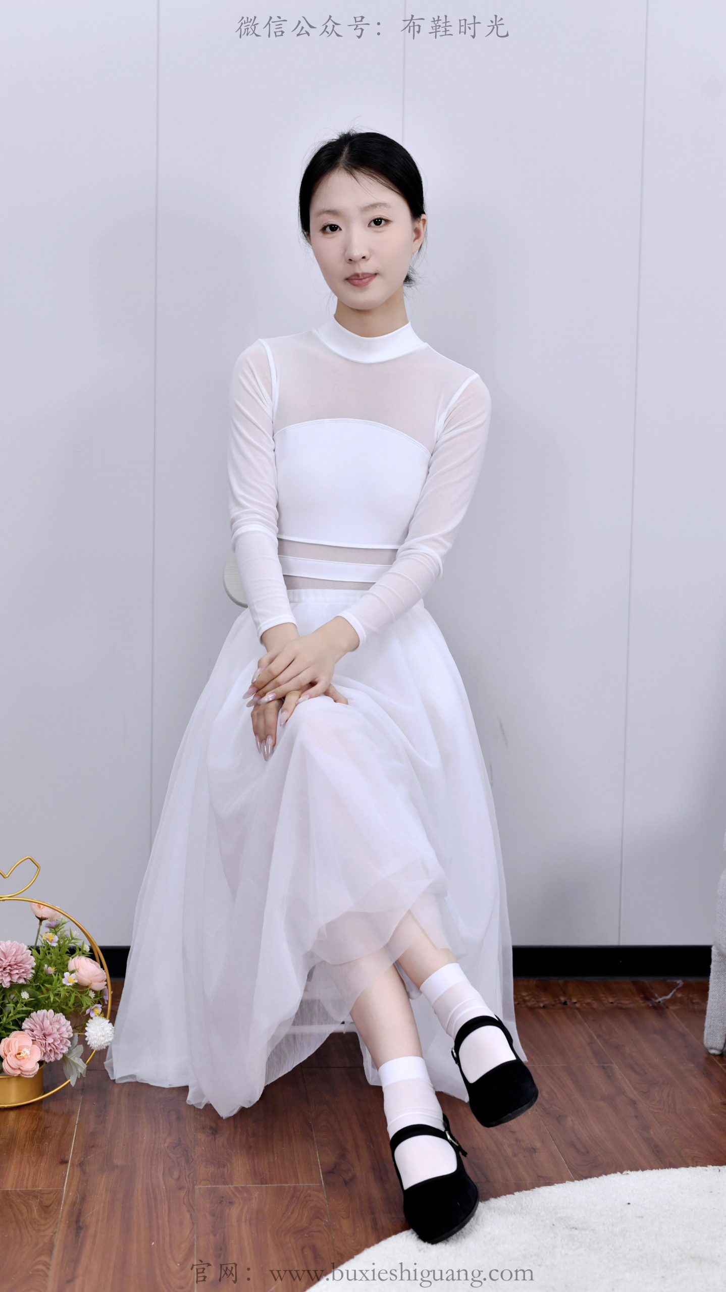 329/月月~【素履清姿】白纱映素袜，鞋履藏温柔，定格灵动足部瞬间。