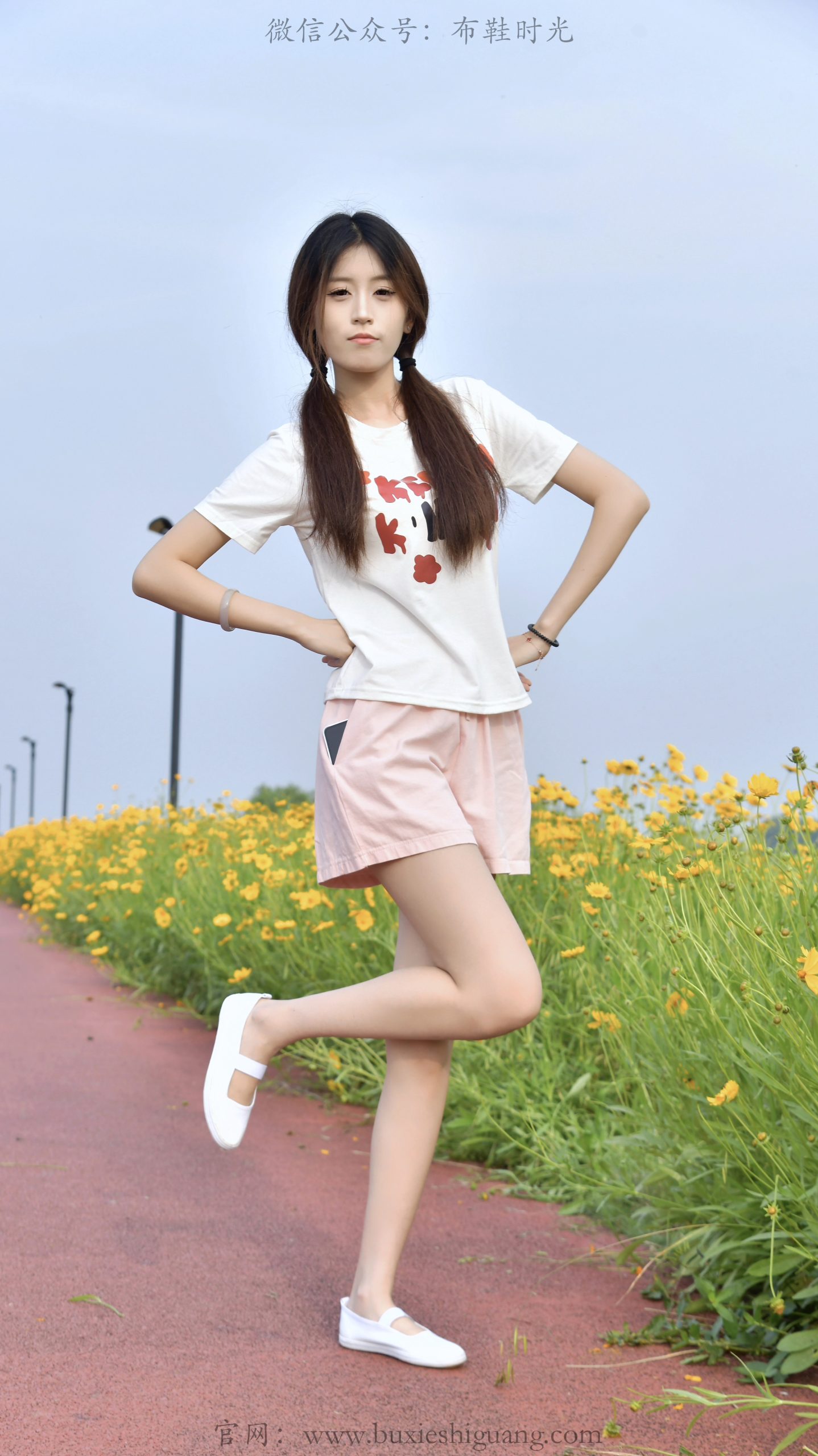 347/小清~【花间逐夏】柳下花田闲漫步，软履轻携夏日清甜。