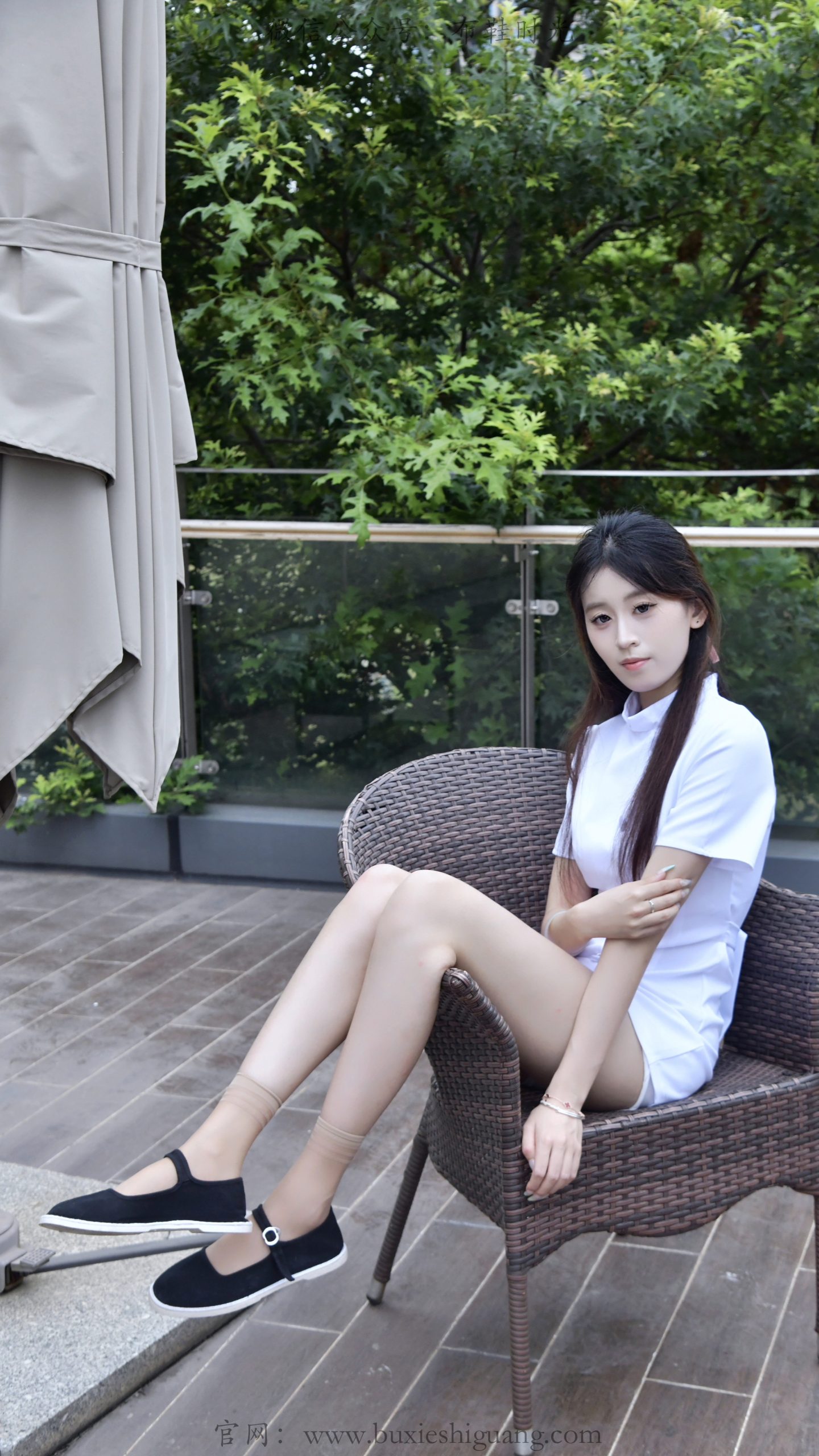 358/小清~【素白闲庭】白衣倚露台翠影，布鞋轻踏悠然时光。